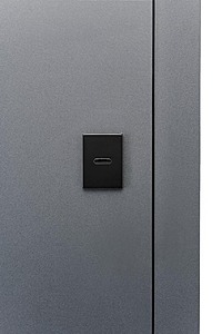Вхідні двері Komfort з потрійним притвором
